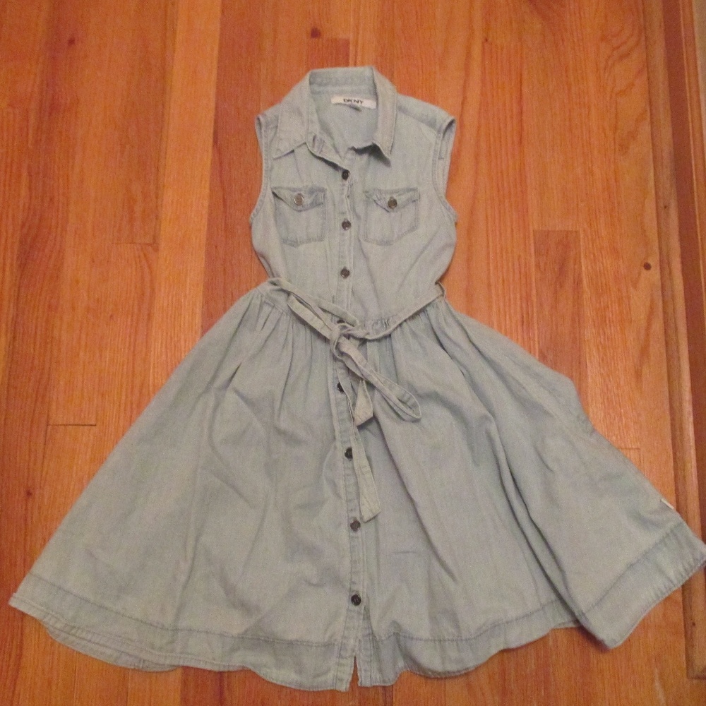 DKNY Girl's denim dress size small 7/8